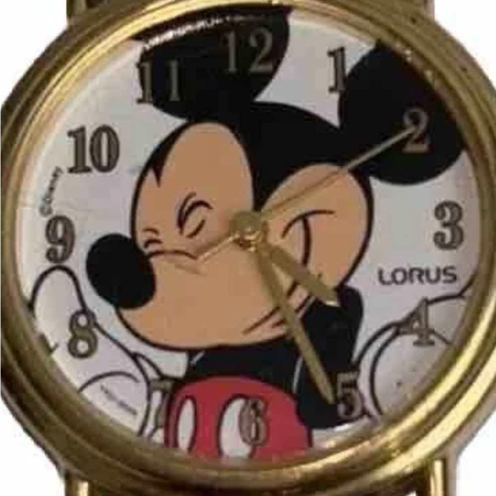 Disney Lorus/Seiko Smiling Mickey Mouse Watch #131 A vintage timepiece